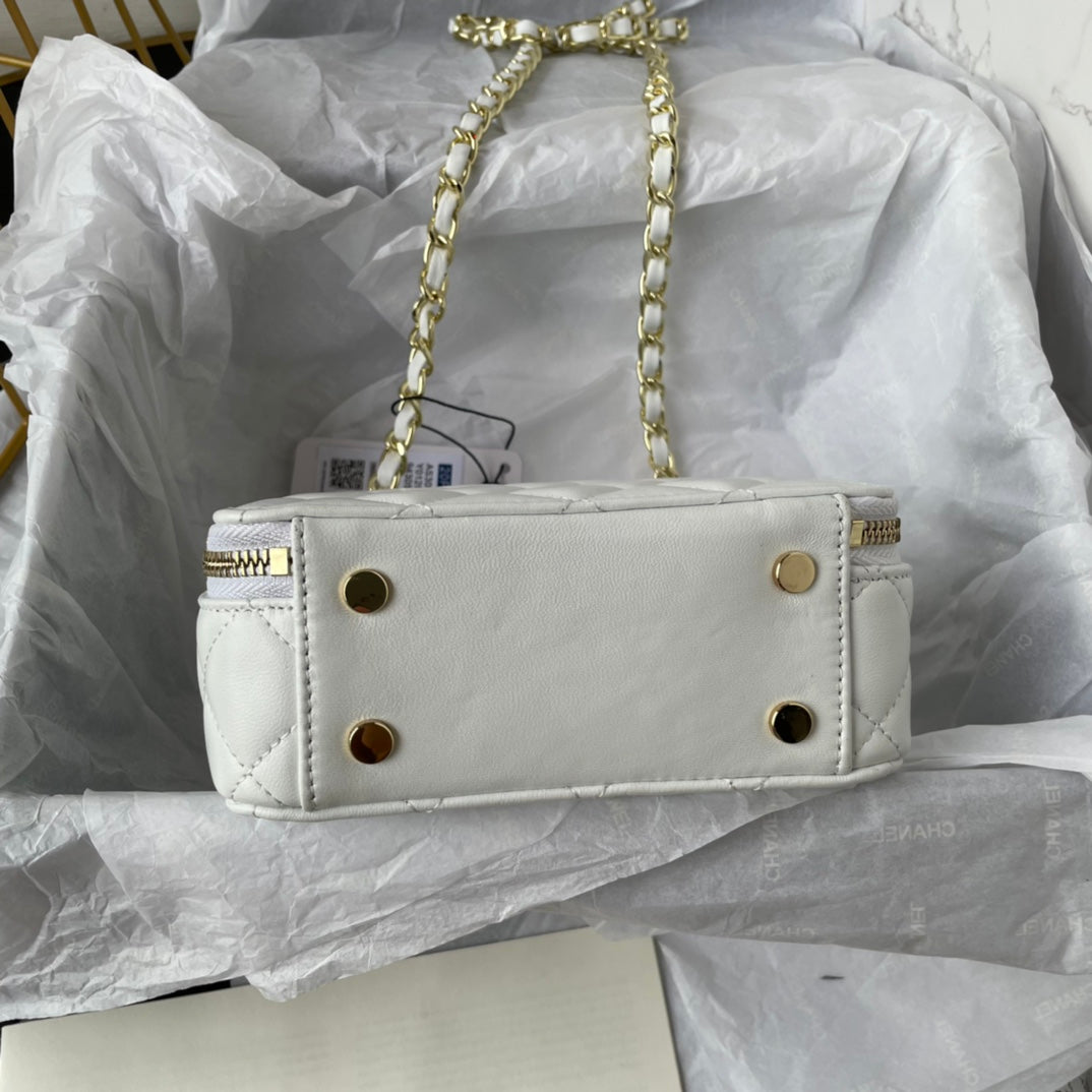 Chanel - Luxury Bag - CHL - 043