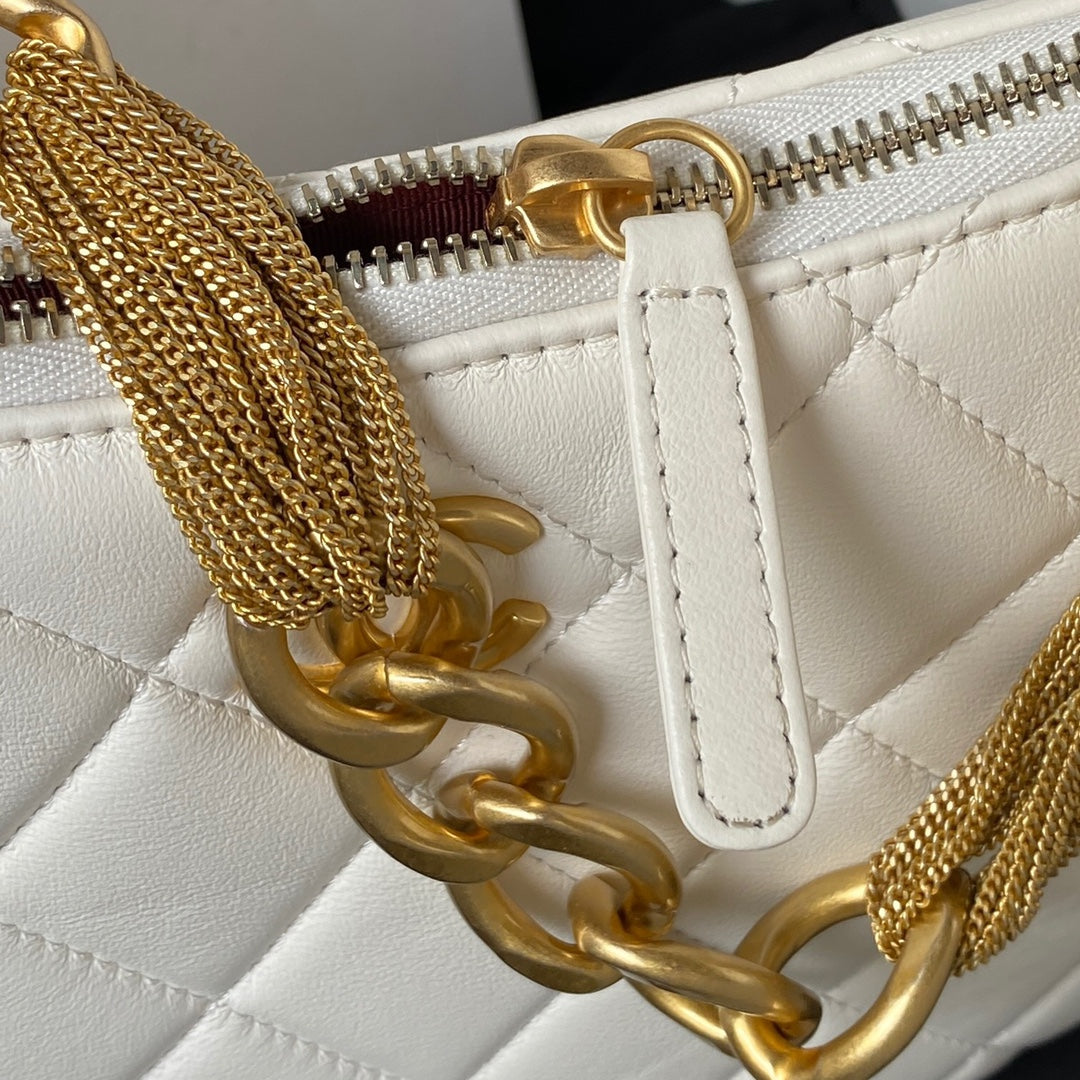 Chanel - Luxury Bag - CHL - 022