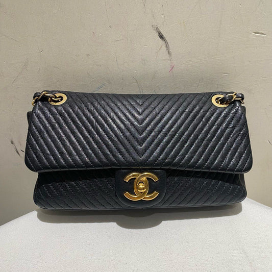 Chanel Black Classic Flap  crossbody bagin Leather IMG_6298