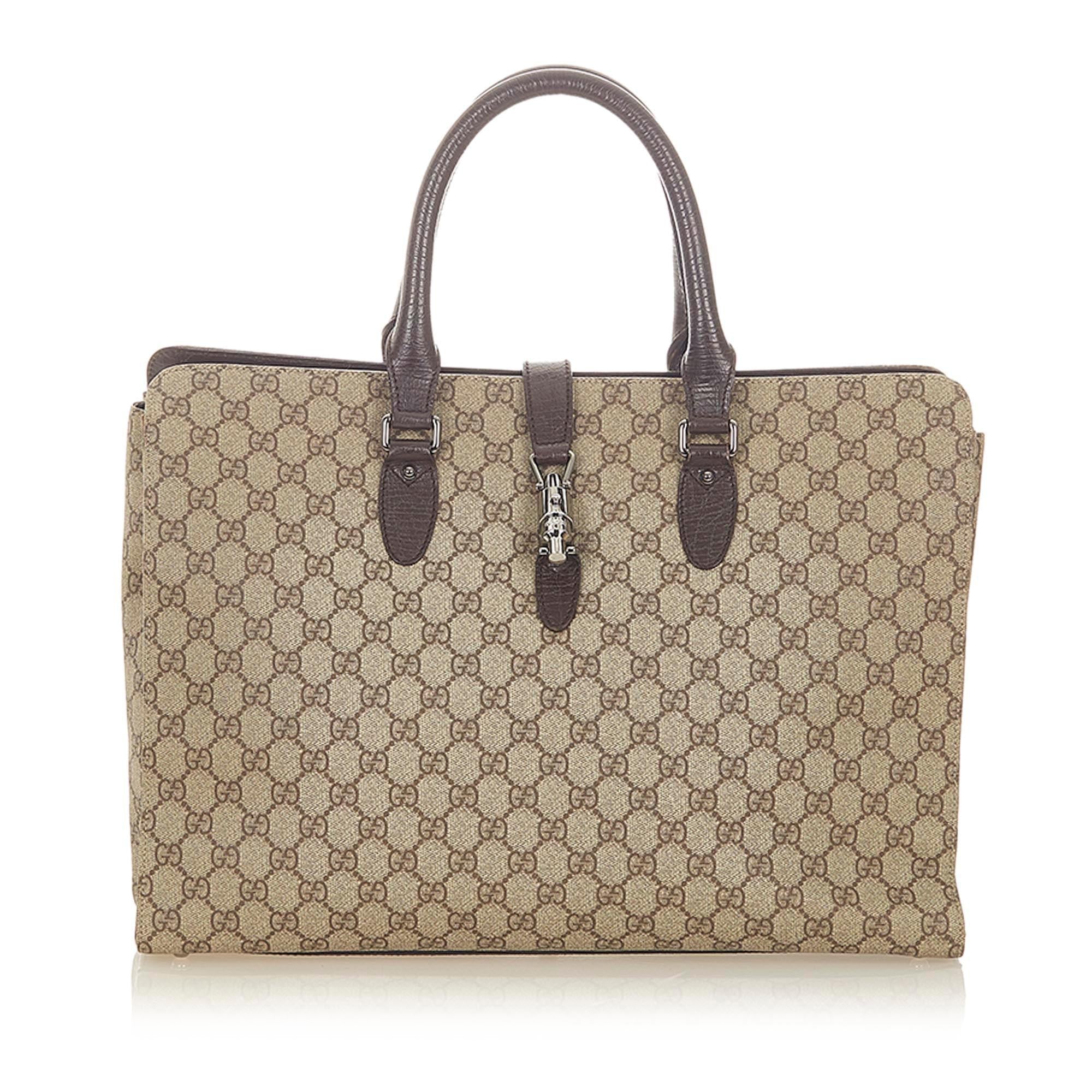 【GUCCI】GG SUPREME TOTE BAG Stylish! NWT GUCCI Junior 3D Strawberry Supreme GG COATED