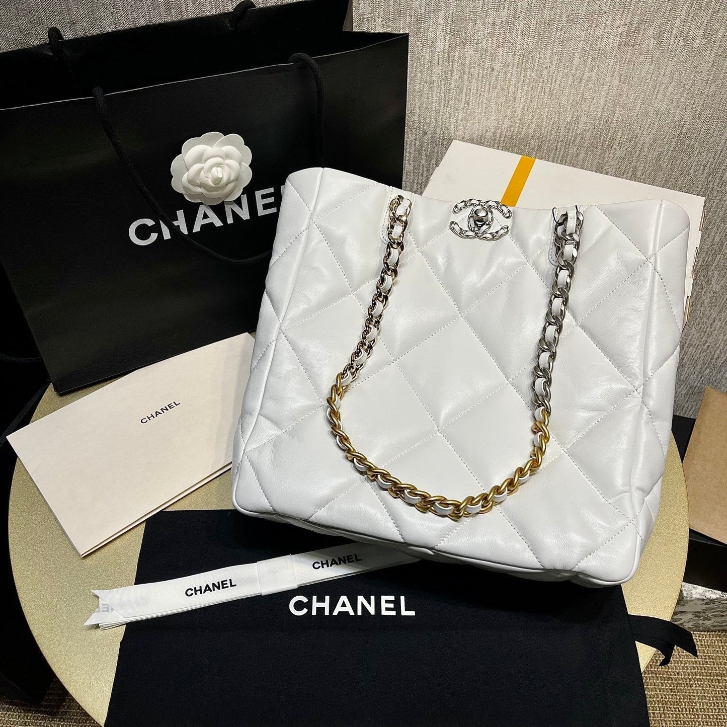 Chanel - Luxury Bag - CHL - 720