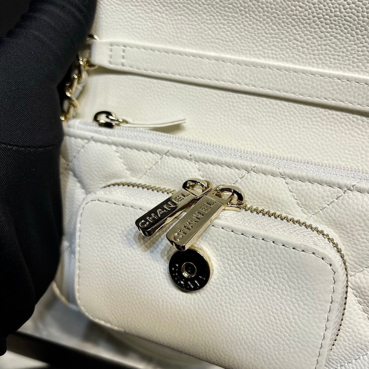 Chanel - Luxury Bag - CHL - 723