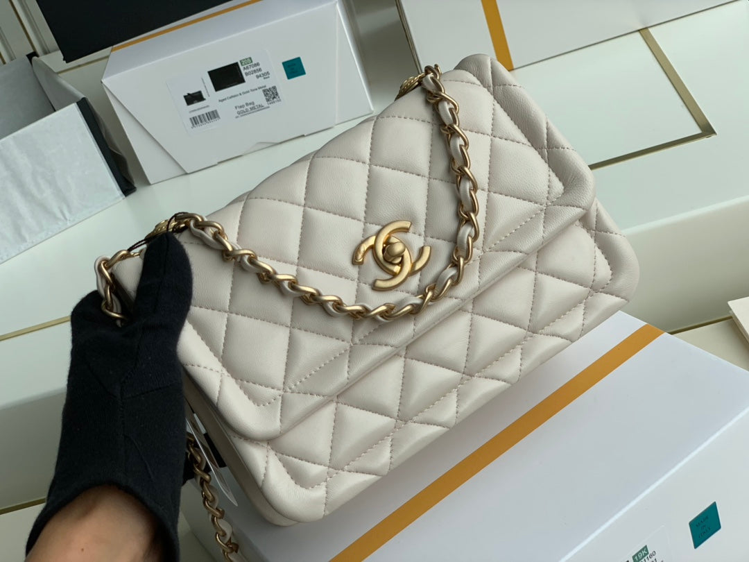 Chanel - Luxury Bag - CHL - 810