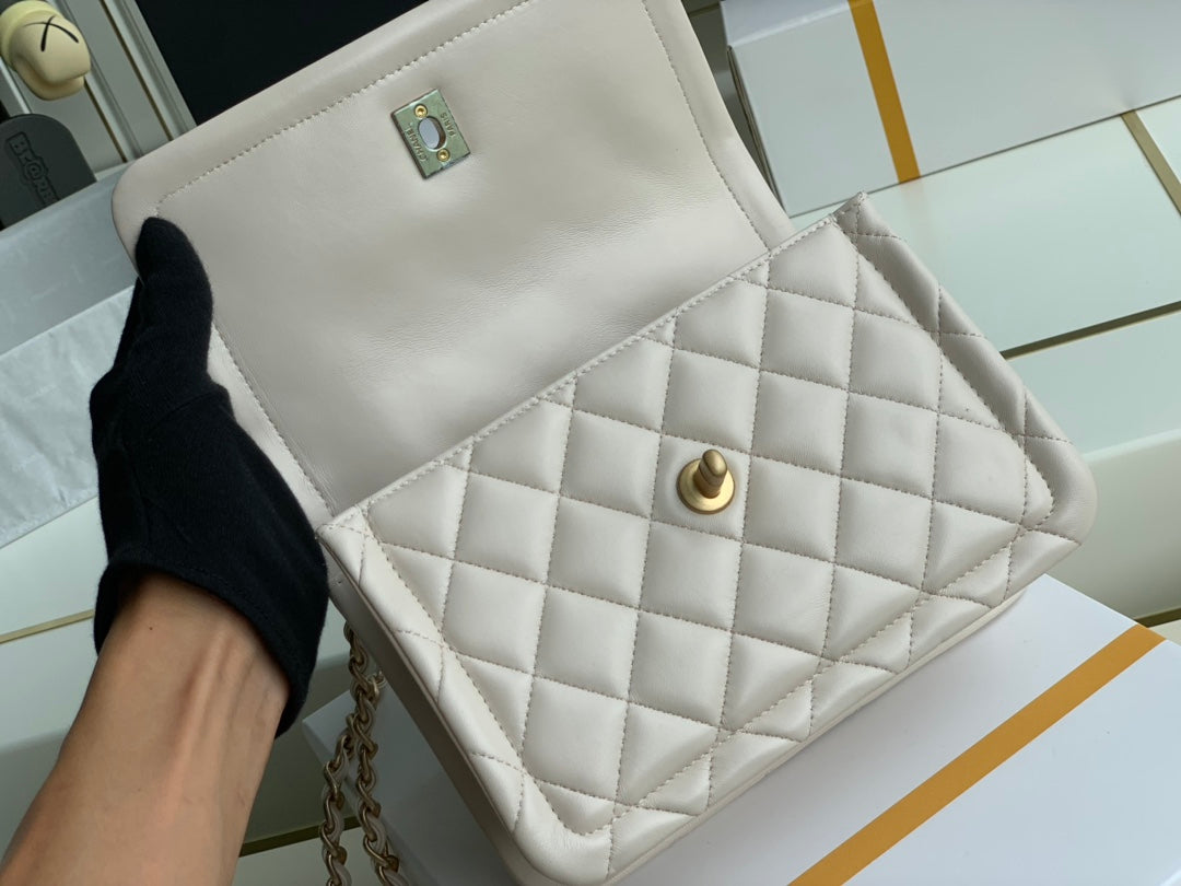 Chanel - Luxury Bag - CHL - 810