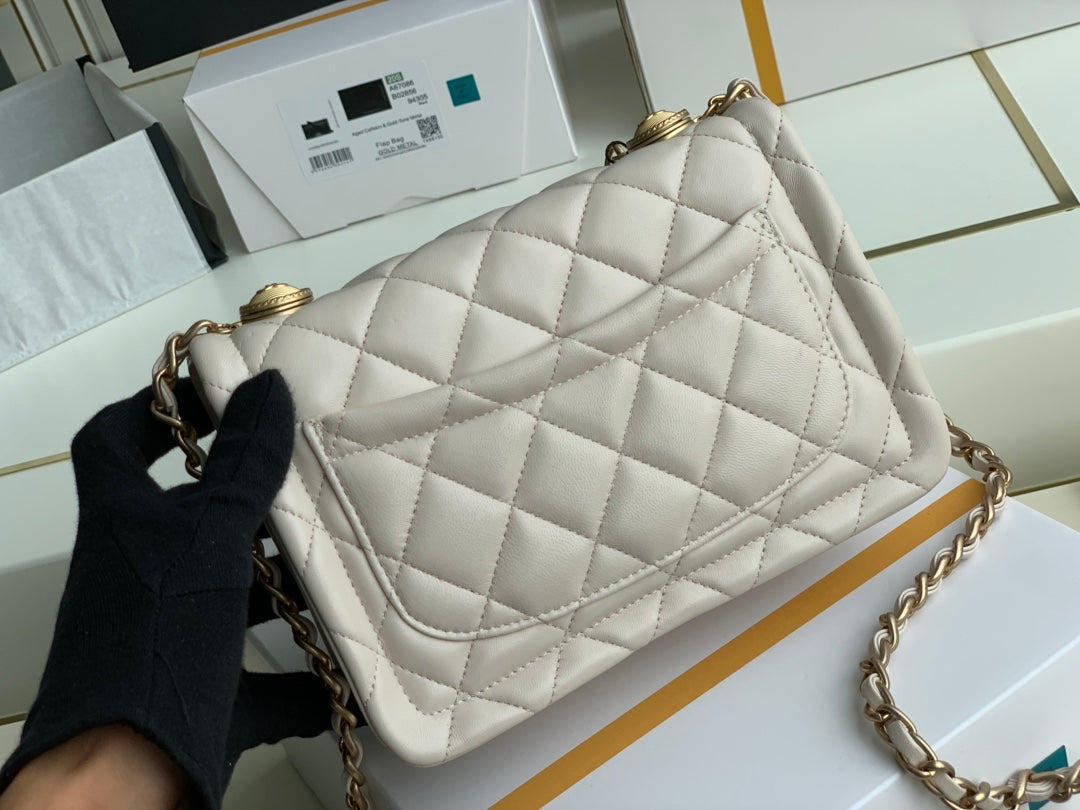 Chanel - Luxury Bag - CHL - 810