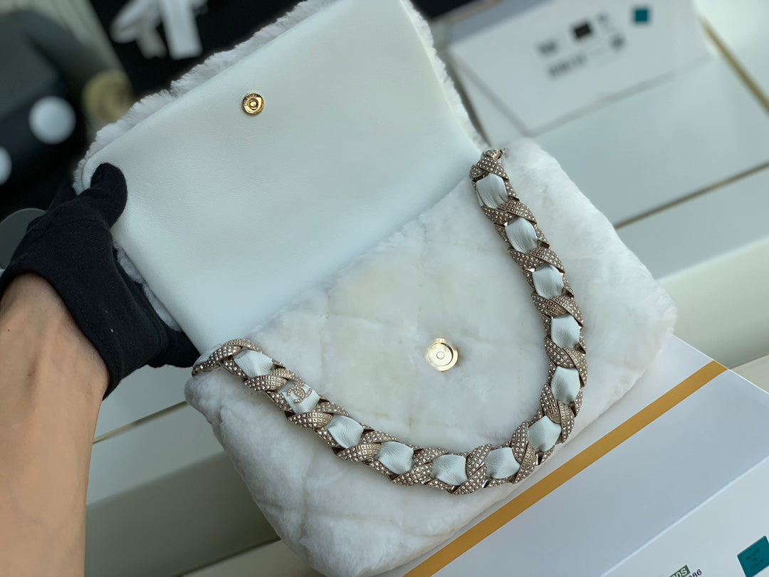 Chanel - Luxury Bag - CHL - 817