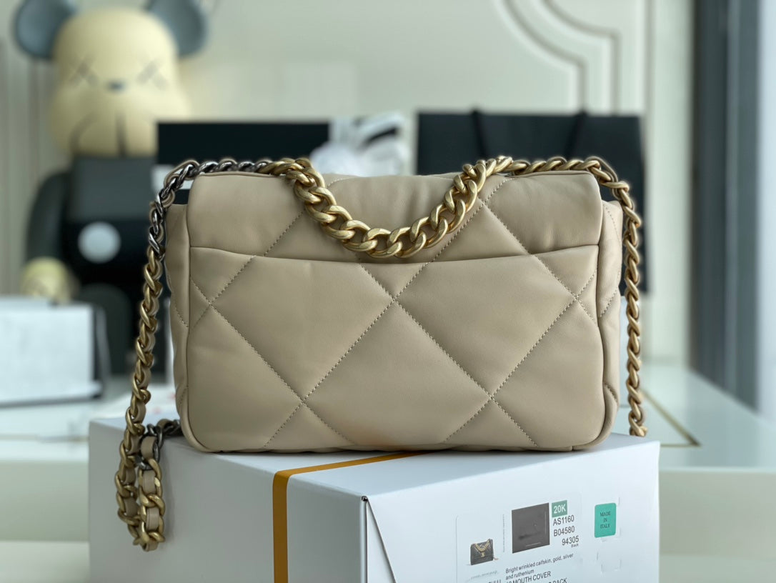 Chanel - Luxury Bag - CHL - 1266