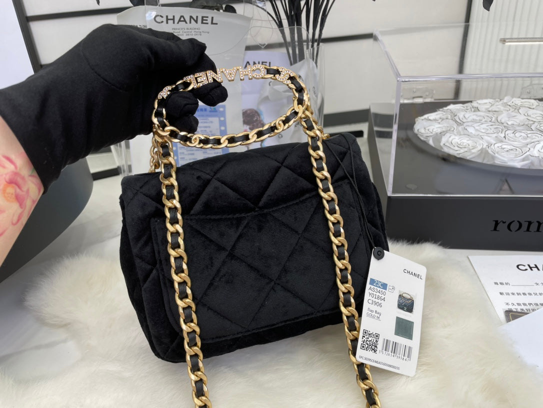 Chanel - Luxury Bag - CHL - 670