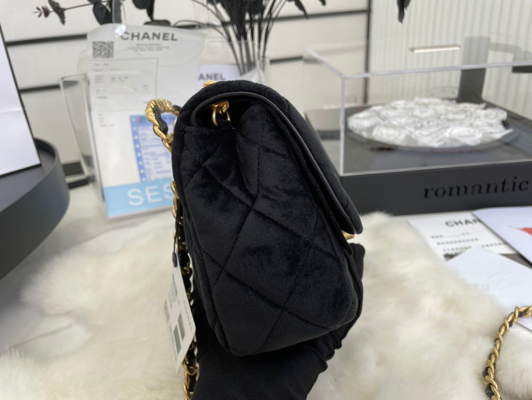 Chanel - Luxury Bag - CHL - 670