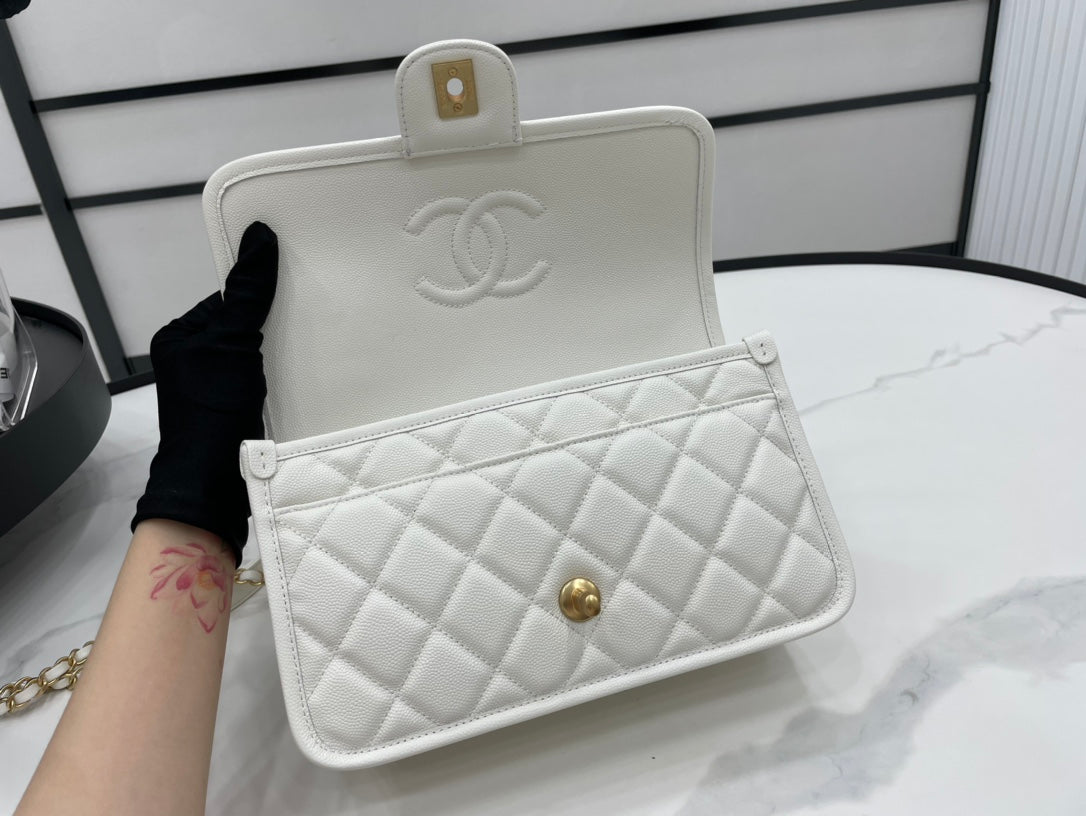 Chanel - Luxury Bag - CHL - 662