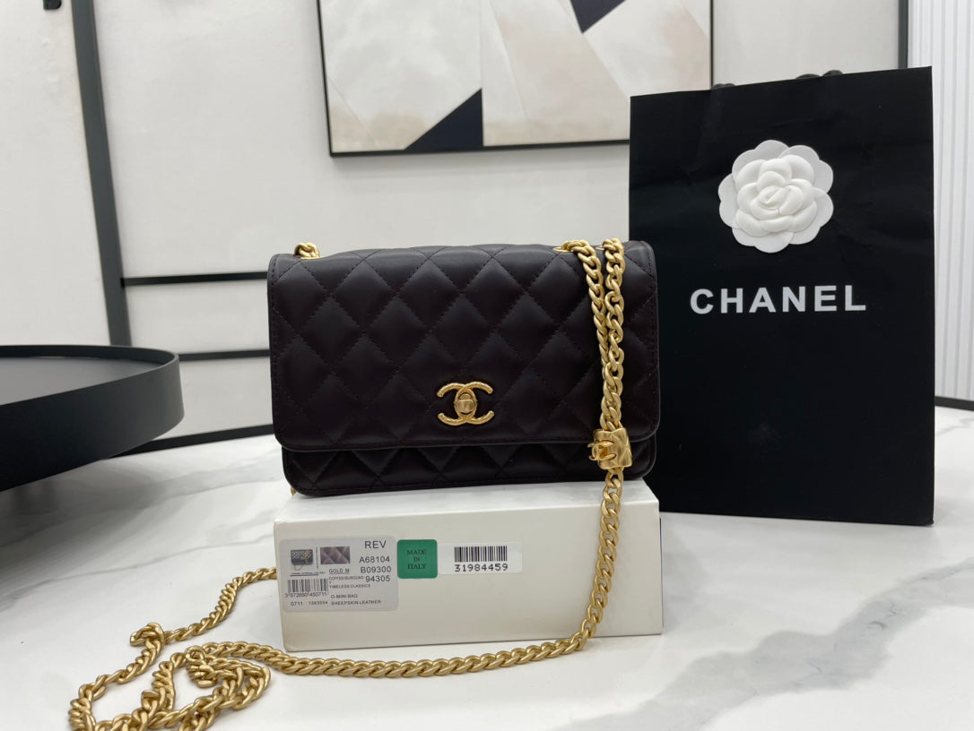 Chanel - Luxury Bag - CHL - 620