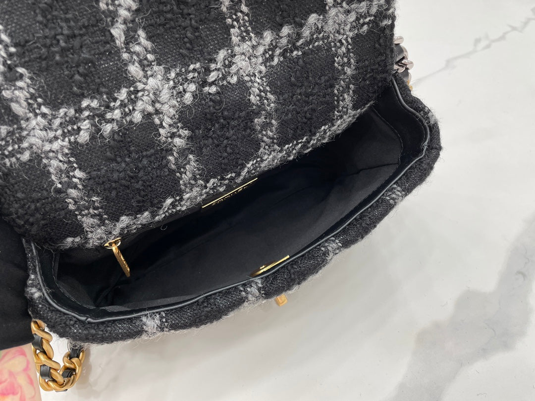 Chanel - Luxury Bag - CHL - 487