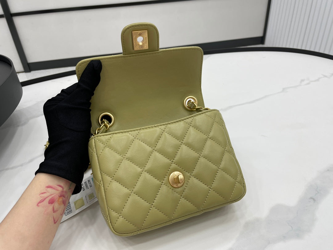 Chanel - Luxury Bag - CHL - 462