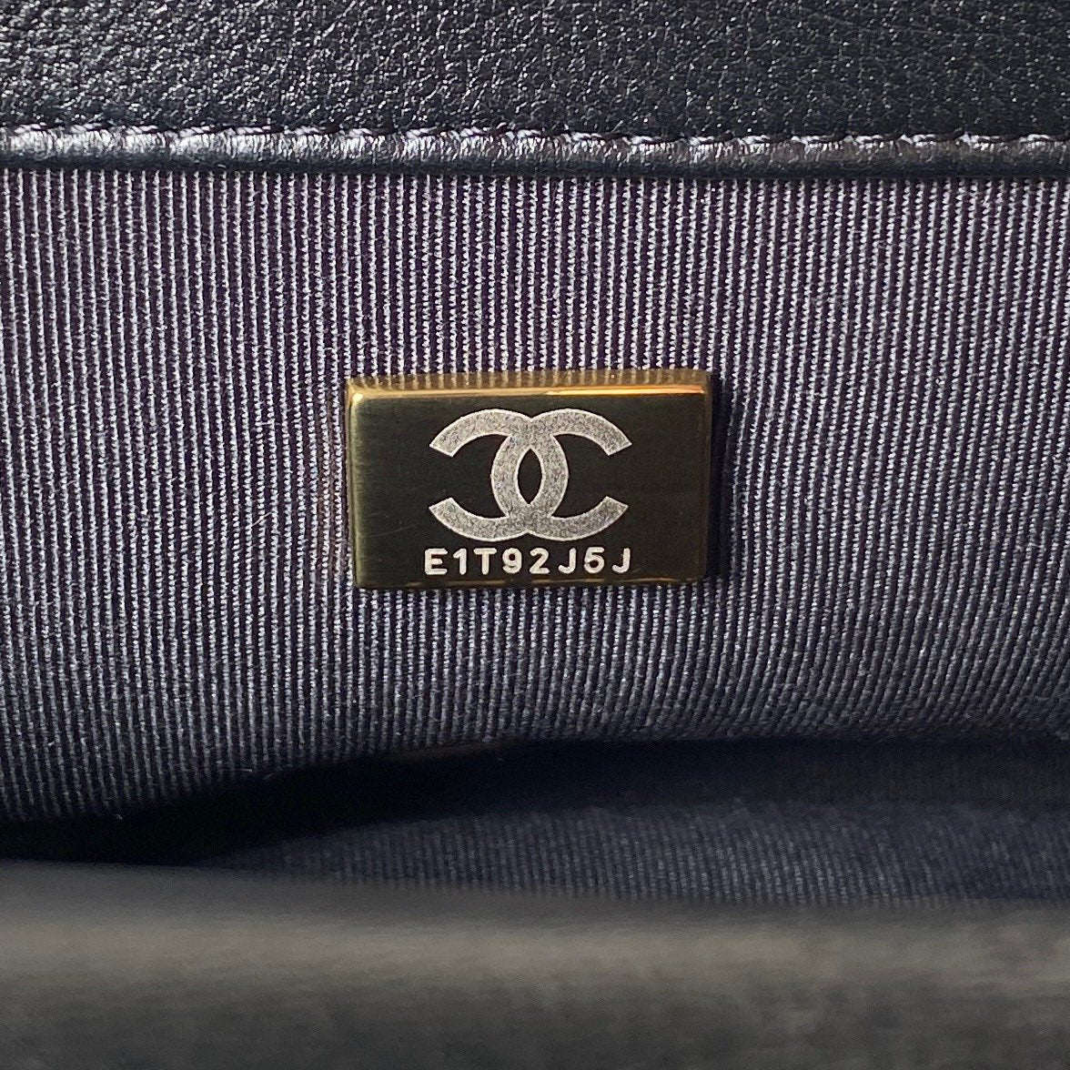 Chanel - Luxury Bag - CHL - 383