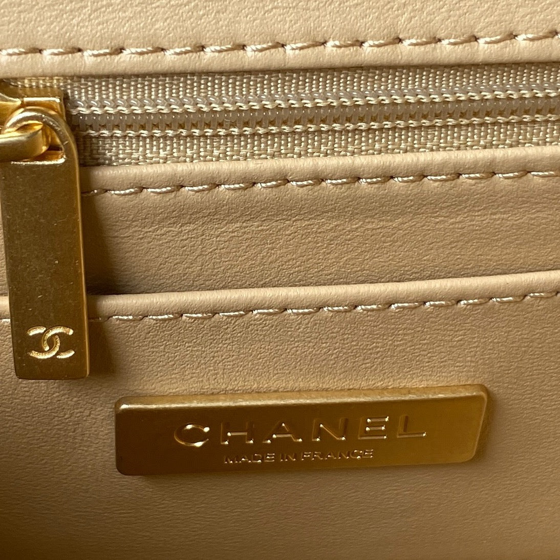 Chanel - Luxury Bag - CHL - 228