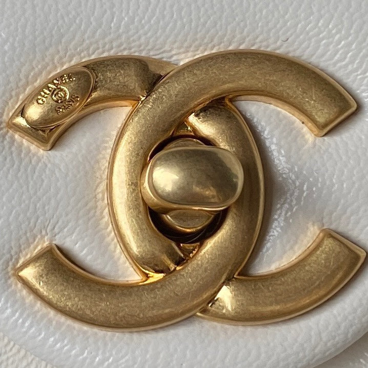 Chanel - Luxury Bag - CHL - 211