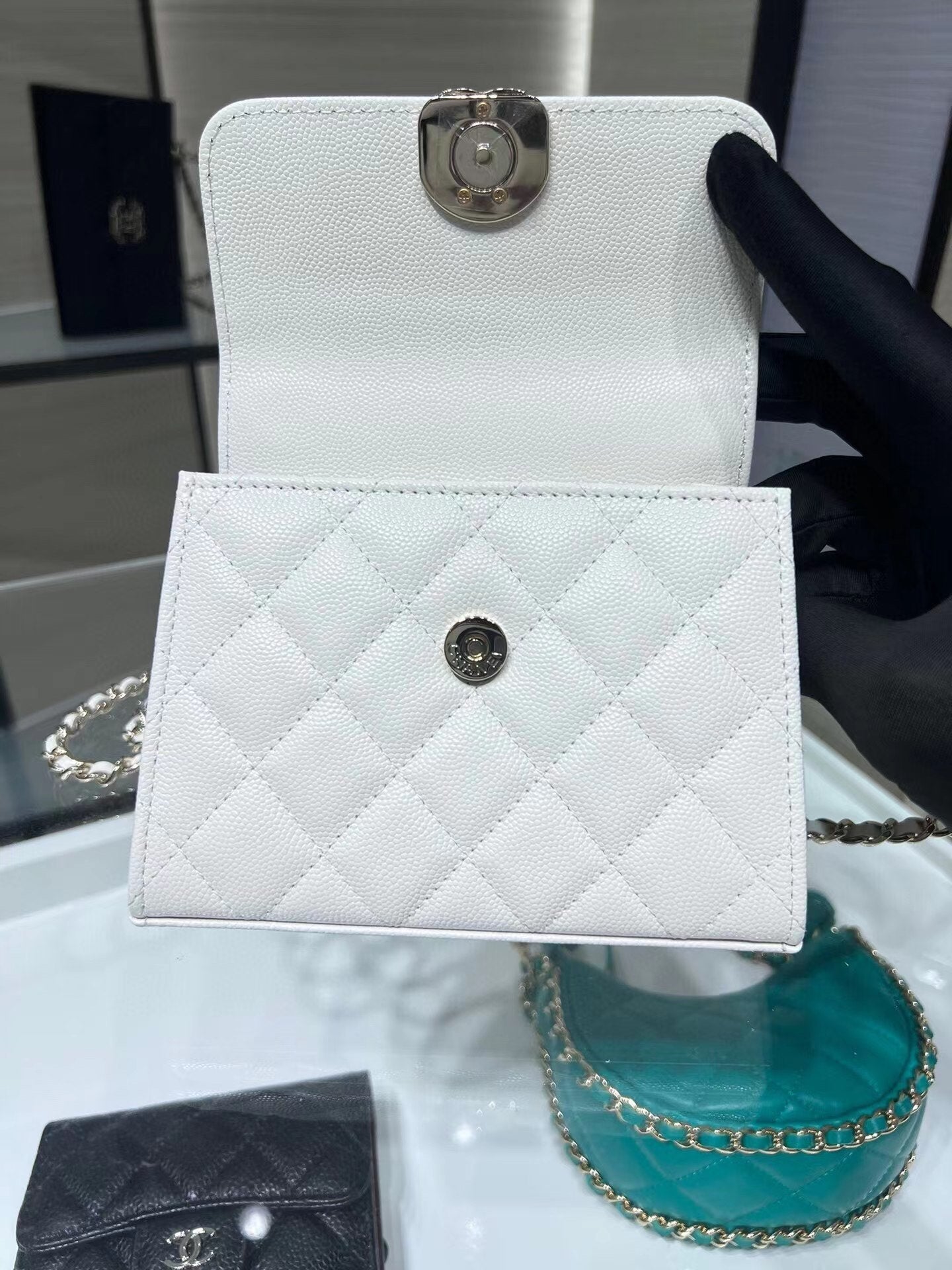 Chanel - Luxury Bag - CHL - 194